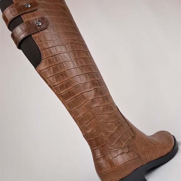 Brown Leather High Boots with Buckles - Picture 8 of 10